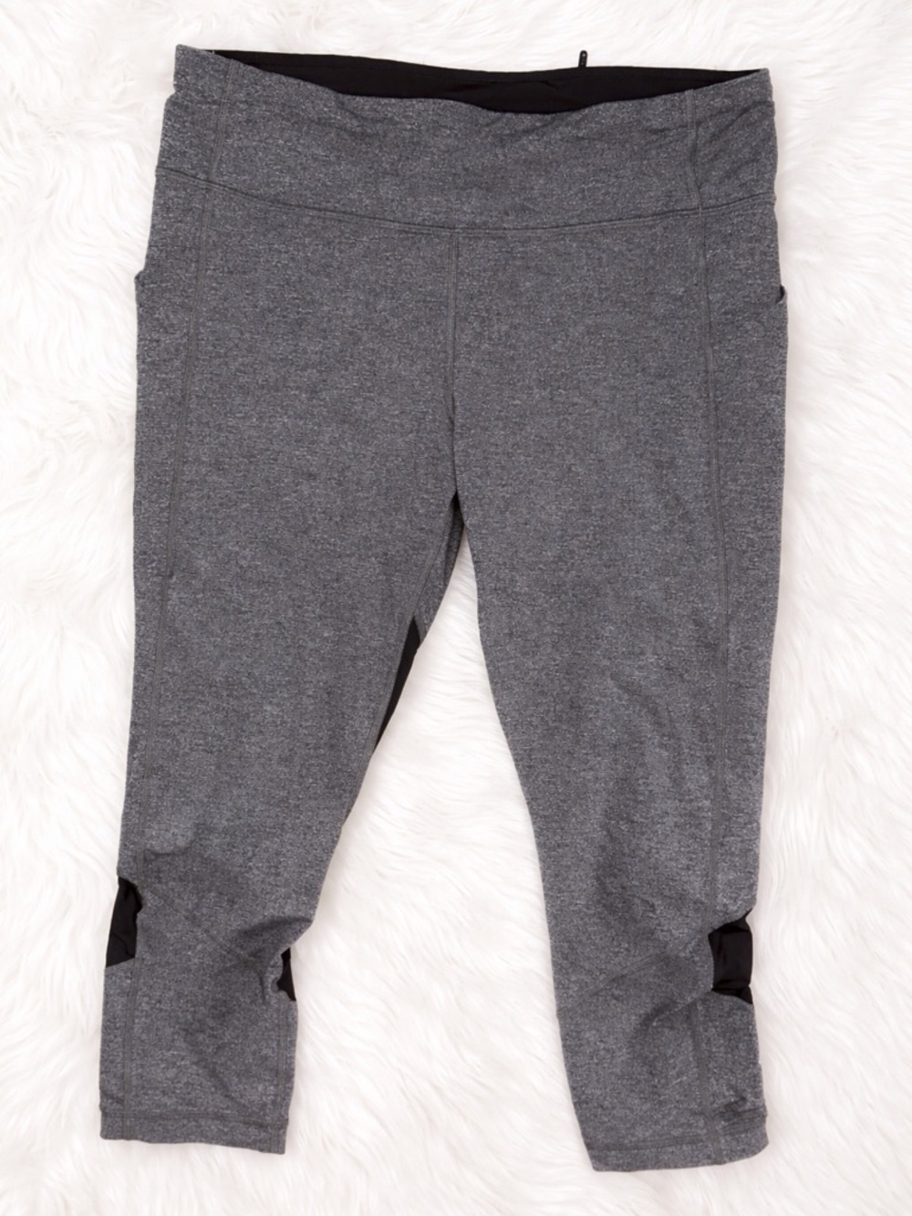 Lululemon Gray Black Cropped Leggings Size 10 Athleisure Workout Pants